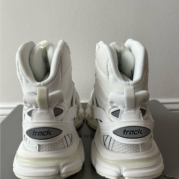 Track high top sneakers - Picture 5 of 9